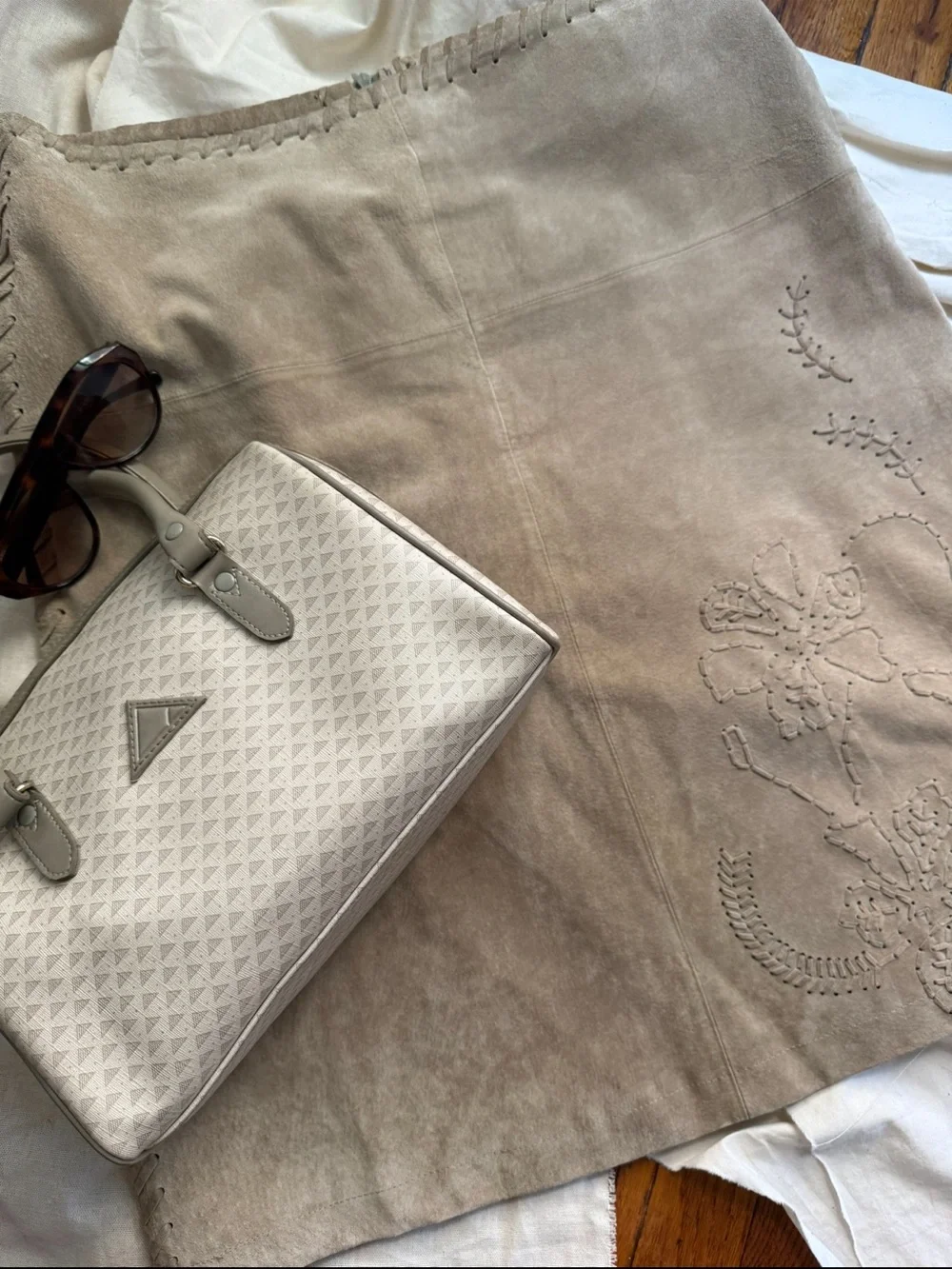 Vintage Liz Claiborne Cream Gray Monogram Speedy Satchel Bag Y2K Quiet Luxury
